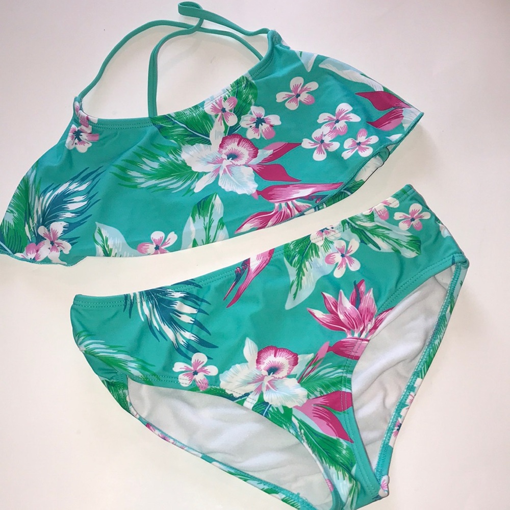 Girls Kanu Surf Bikini Swimsuit Size 14 - Picture 1 of 9